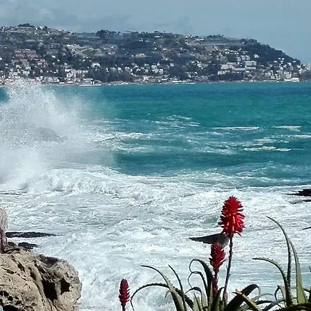 House Orsa Maggiore By Holiday World Apartment Bordighera